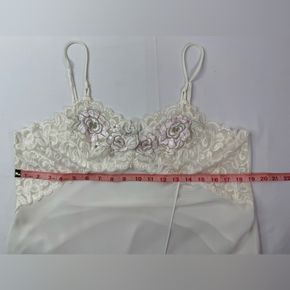 Alexandra Nicole Elegant White Sheer Nightgown Lace Pearl Detailing Size Large - Picture 8 of 10
